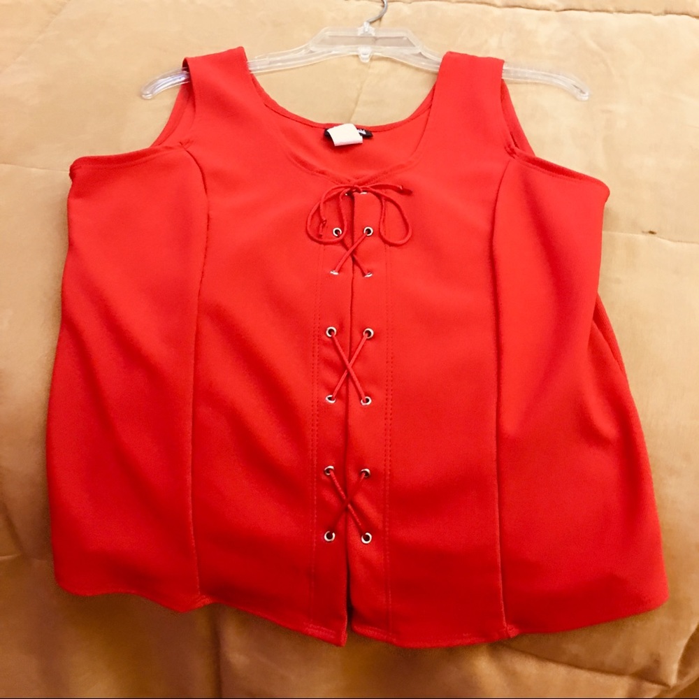 Top - Picture 2 of 4